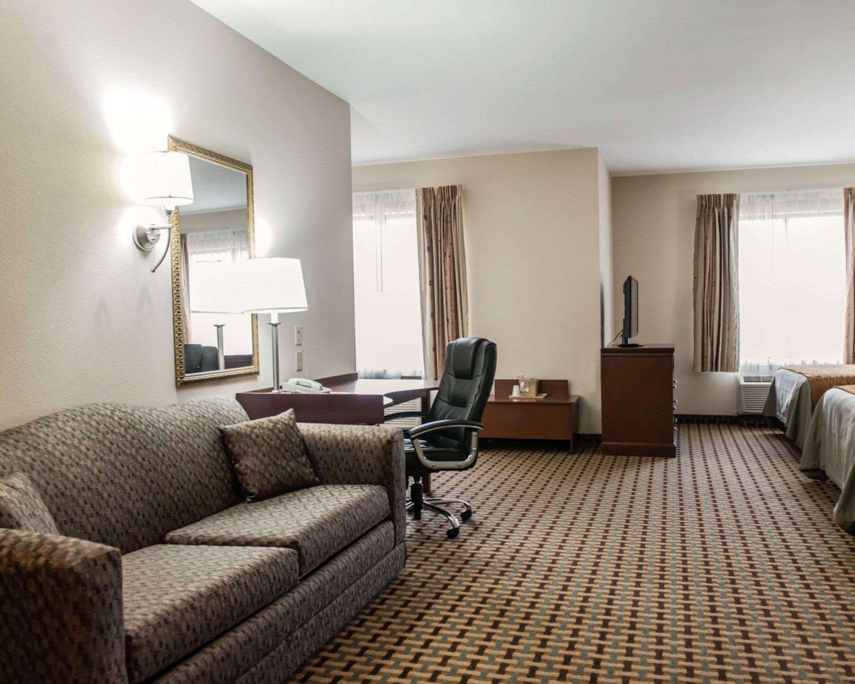 Comfort Inn & Suites Midway - Tallahassee West Extérieur photo
