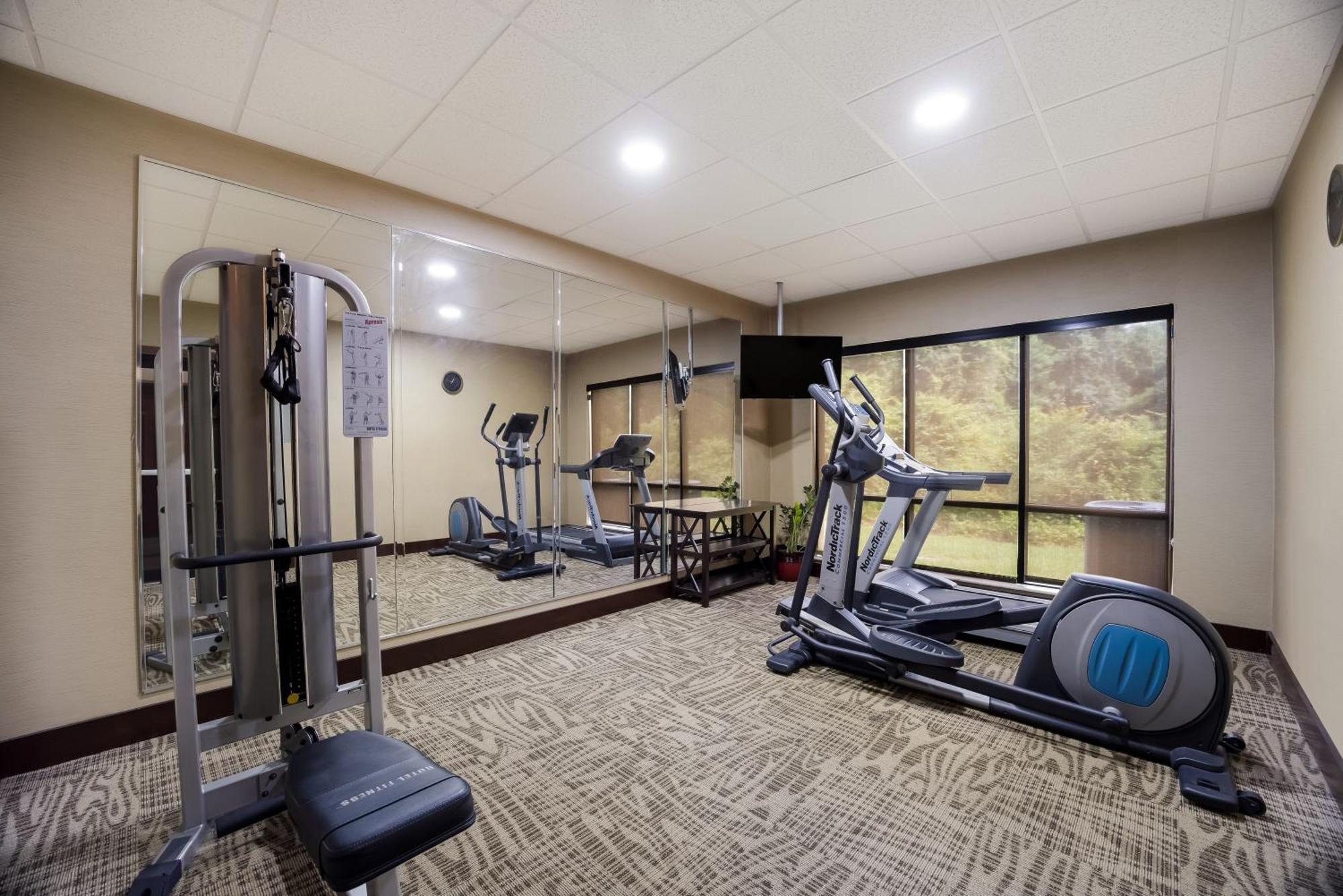 Comfort Inn & Suites Midway - Tallahassee West Extérieur photo