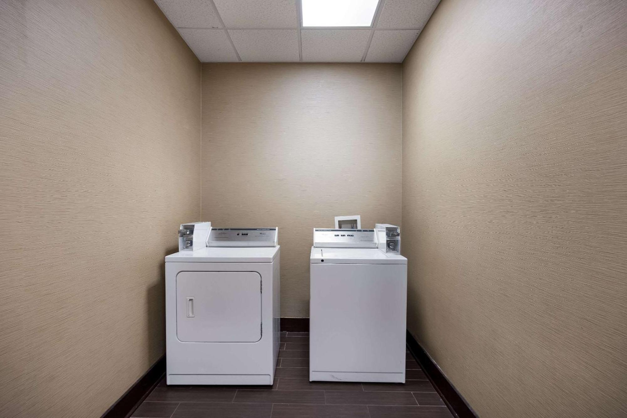 Comfort Inn & Suites Midway - Tallahassee West Extérieur photo