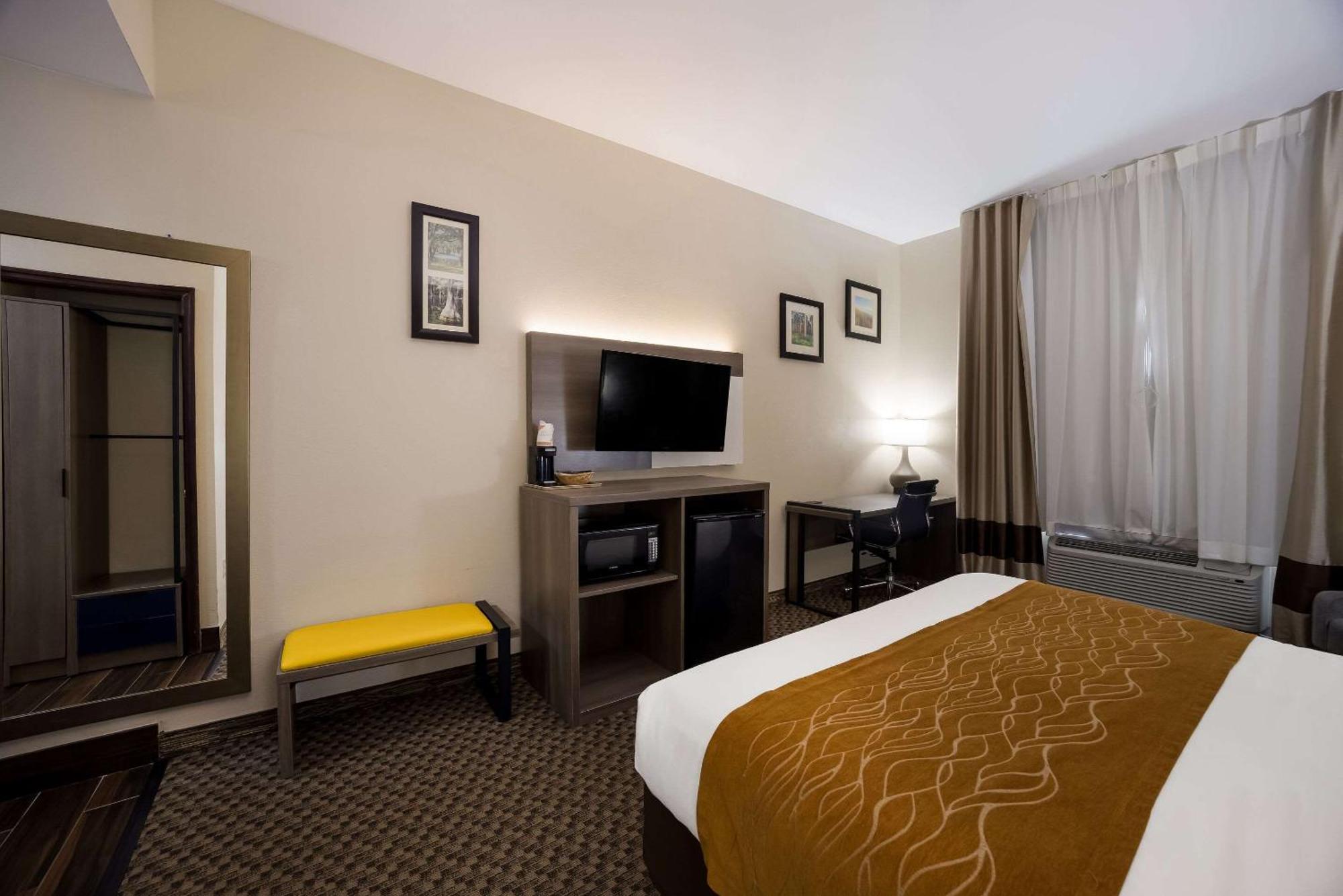 Comfort Inn & Suites Midway - Tallahassee West Extérieur photo