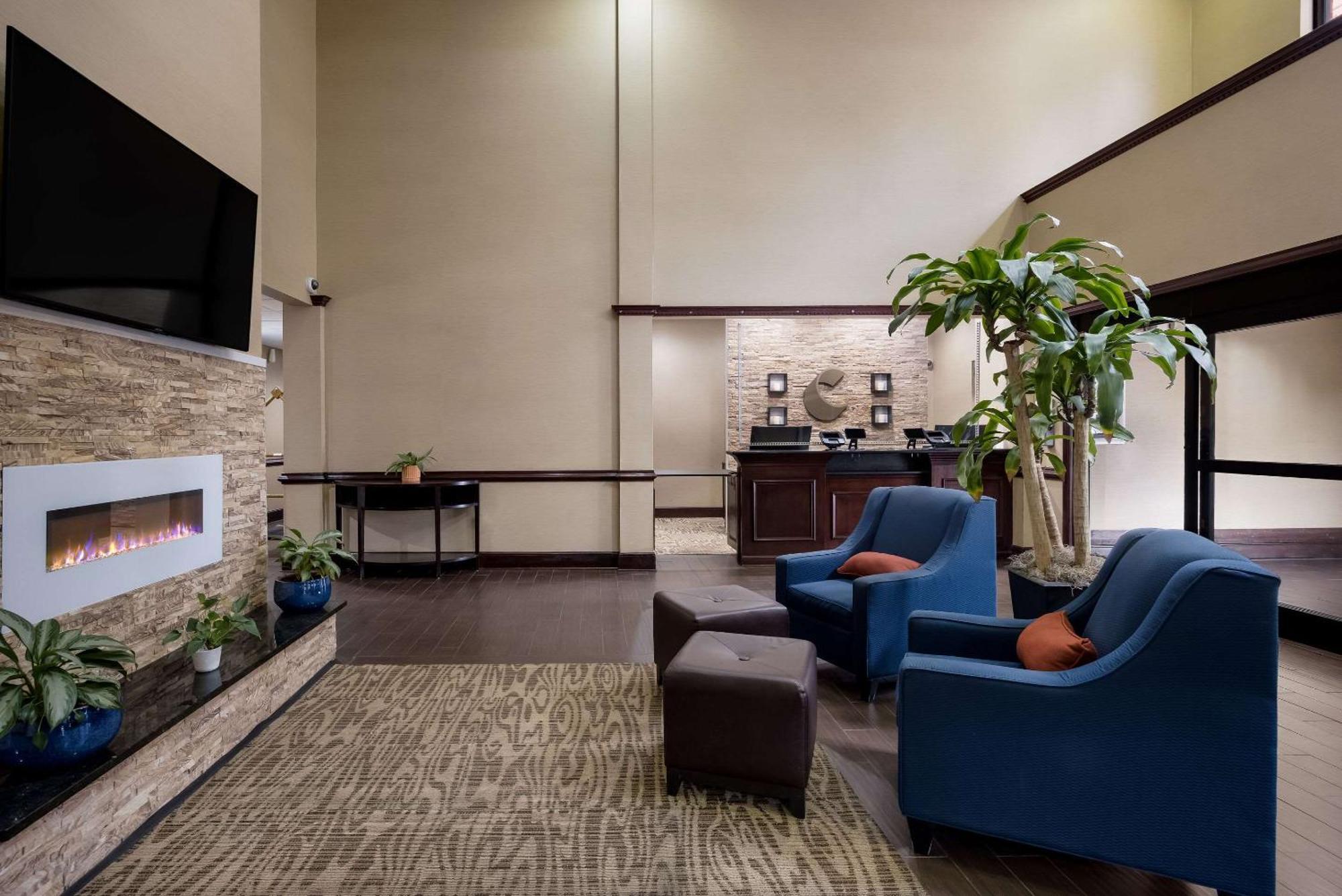 Comfort Inn & Suites Midway - Tallahassee West Extérieur photo